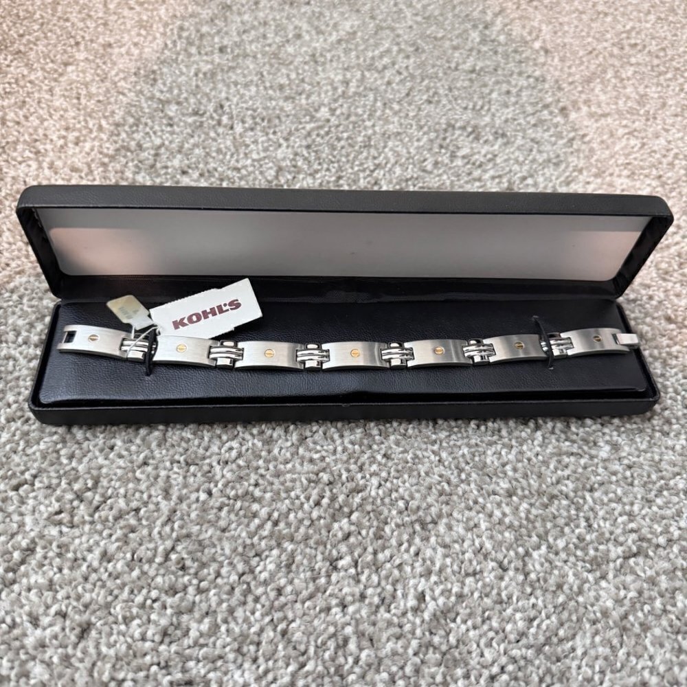 NWT Kohls Stainless Steel Silver Link Bracelet‎ Gift New